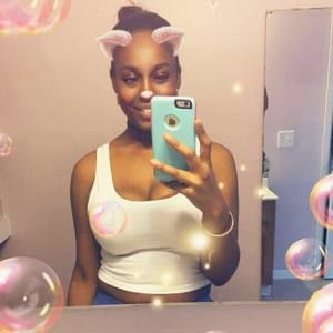 Meet your Posher, Anitra